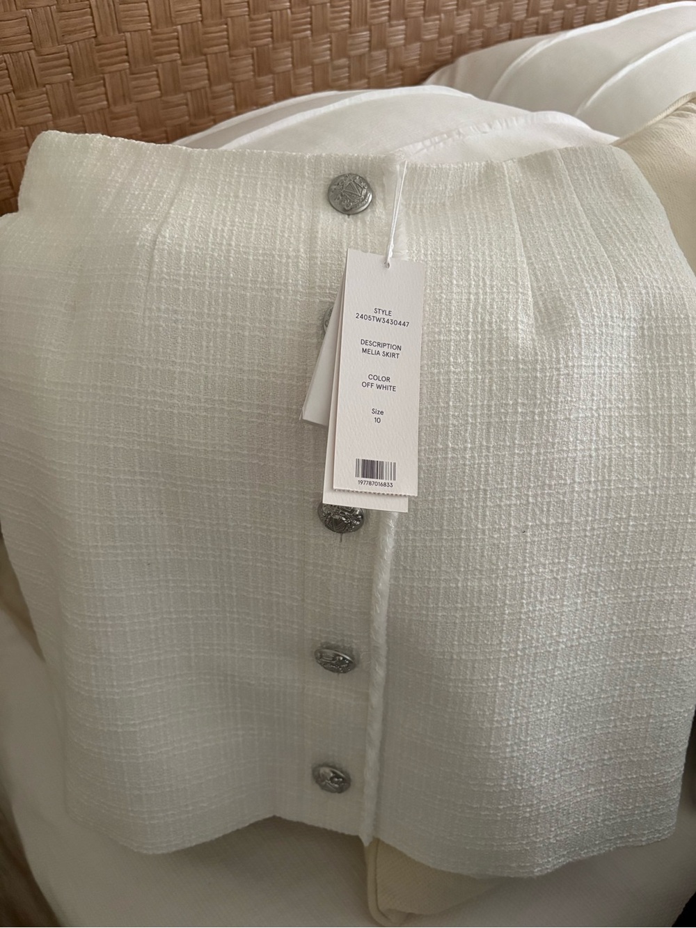 Veronica Beard Cream Textured Skirt with Silver Hardware
